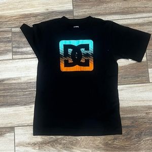 Dc boys black short sleeve t-shirt